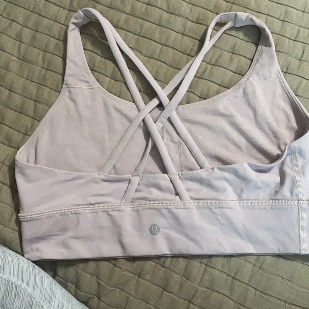 Lululemon sports bra